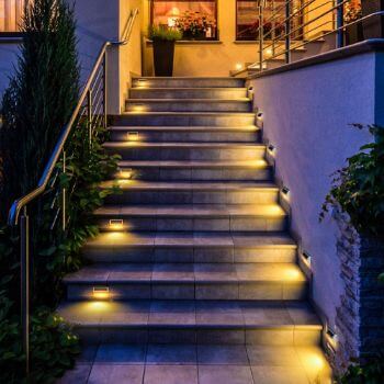 6. DBF 30 LED Solar Step Lights